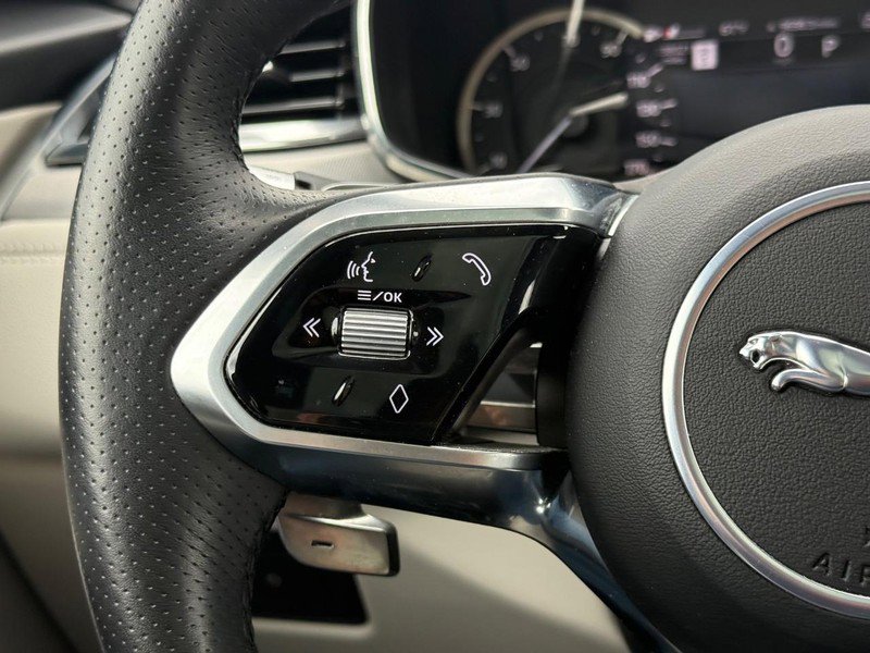 Used 2023 Jaguar F-PACE R-Dynamic S AWD/4WD image 18