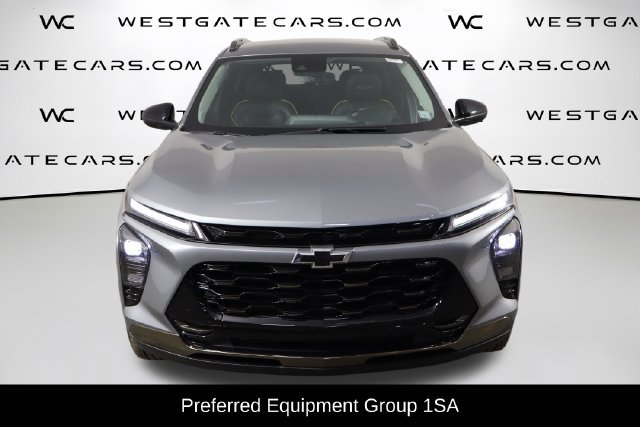 Used 2025 Chevrolet Trax ACTIV w/ Driver Confidence Package FWD image 2