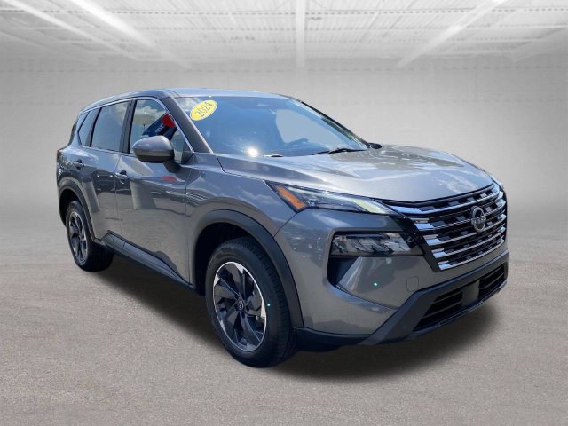 Used 2024 Nissan Rogue SV FWD image 4