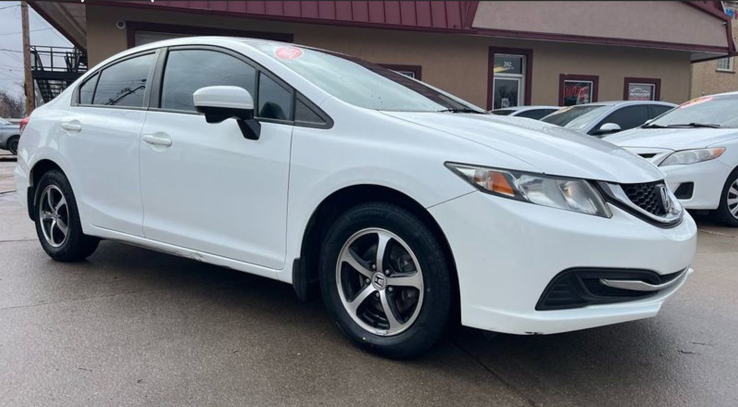 Used 2015 Honda Civic SE image 1