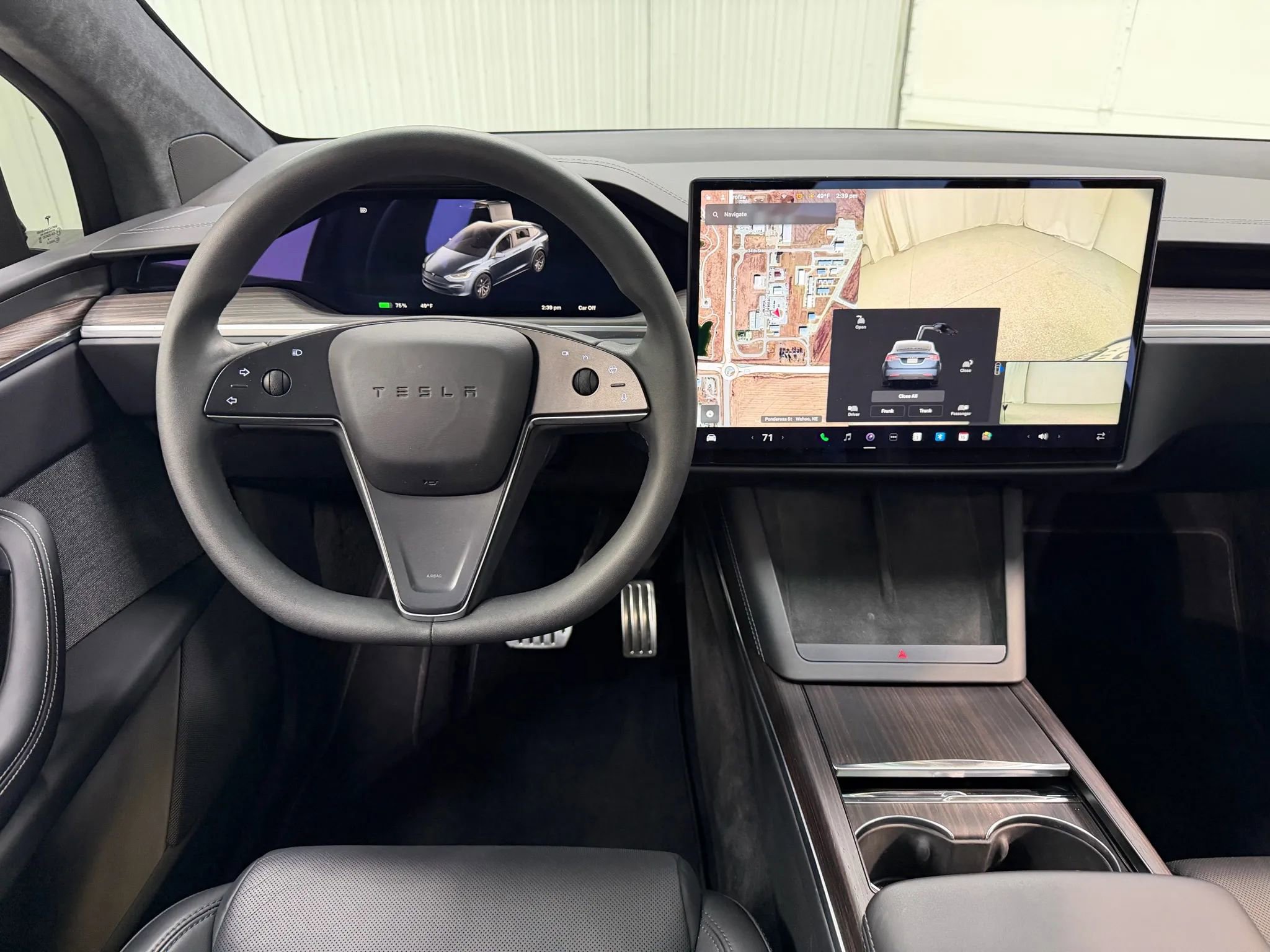 Used 2024 Tesla Model X image 24