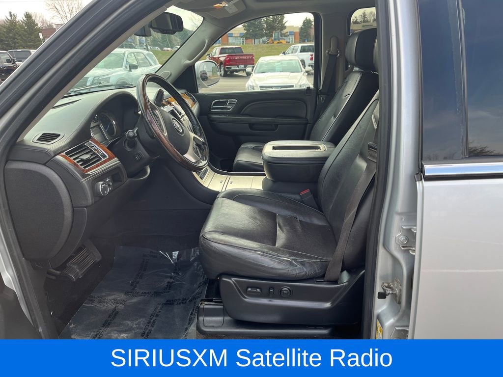Used 2013 Cadillac Escalade ESV Platinum image 11
