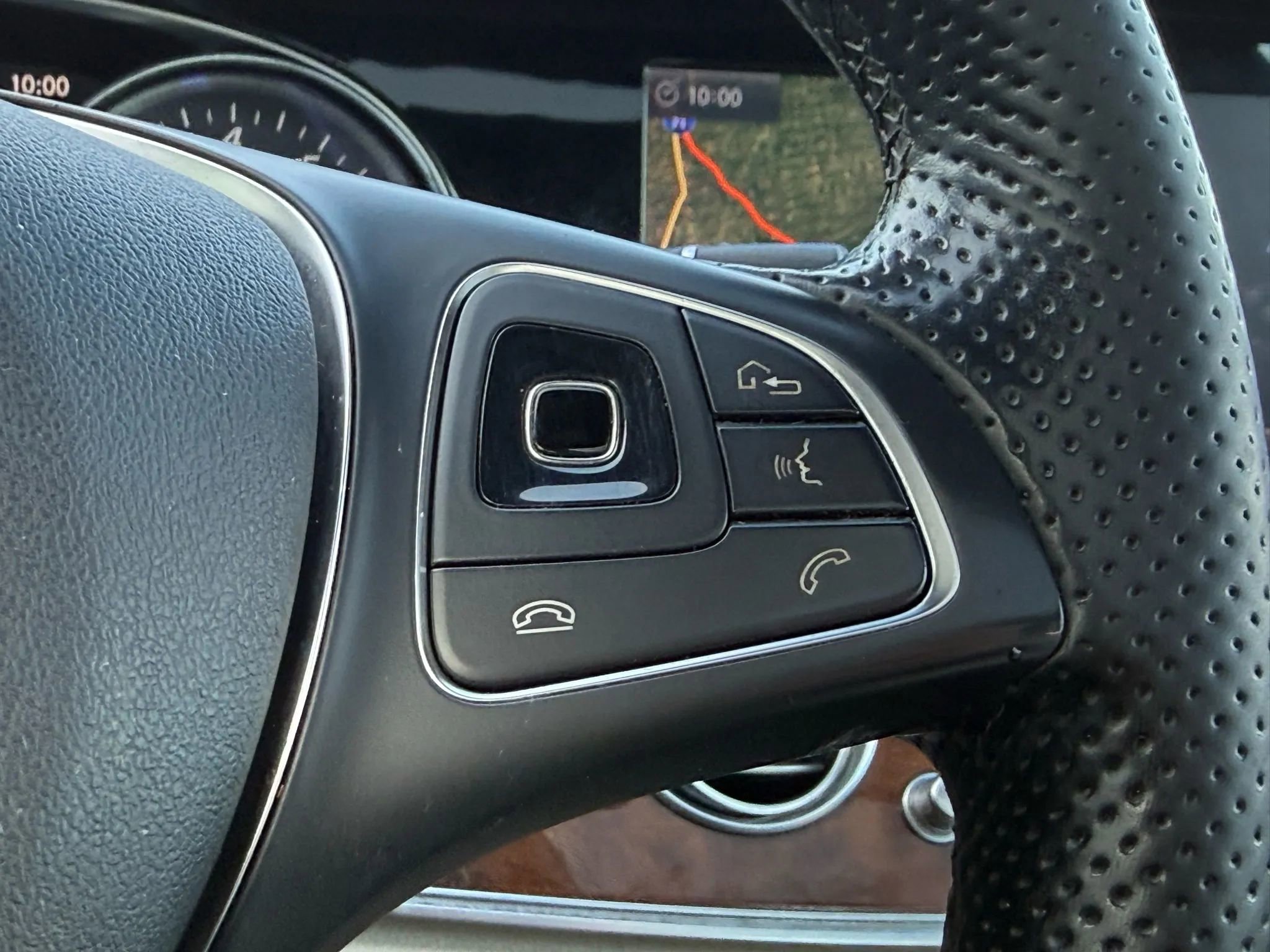 Used 2018 Mercedes-Benz E 300 4MATIC image 30