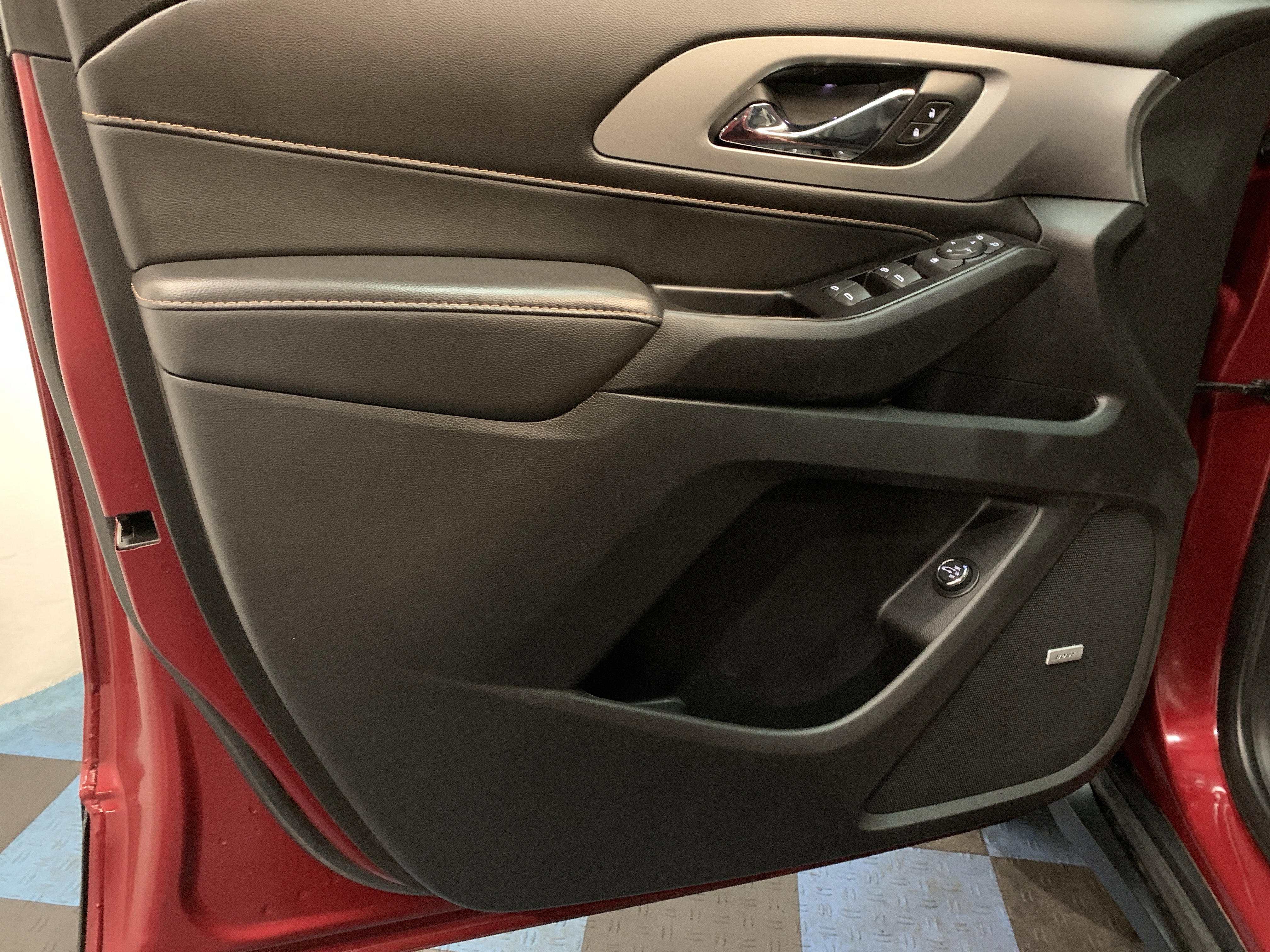 Used 2020 Chevrolet Traverse RS w/ LPO, Floor Liner Package image 16