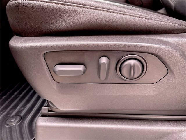 Used 2022 Chevrolet Silverado 1500 RST w/ Redline Edition image 12