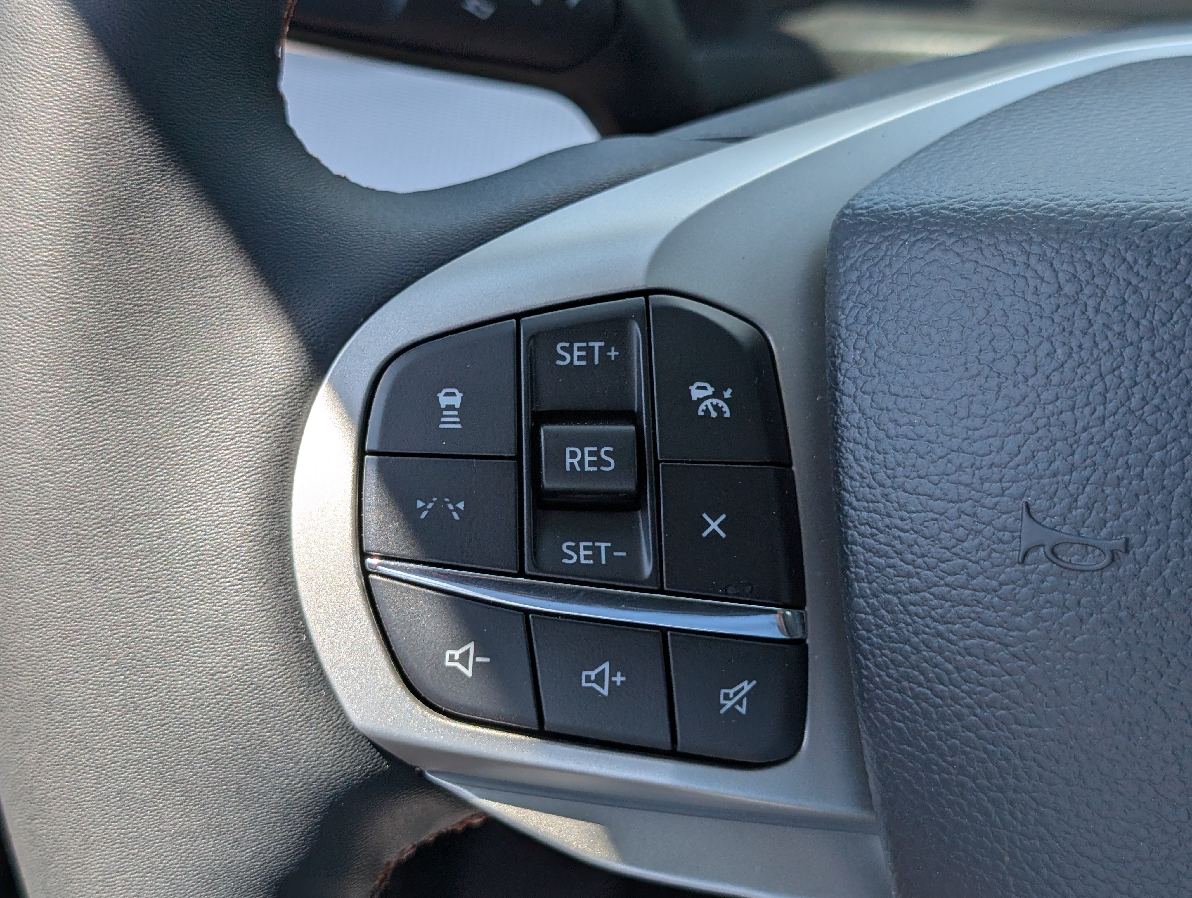 New 2026 Ford Explorer Active AWD/4WD image 19