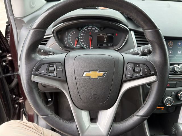 Certified 2022 Chevrolet Trax LT w/ LT Convenience Package image 16