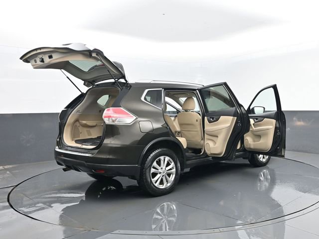 Used 2016 Nissan Rogue SV image 28