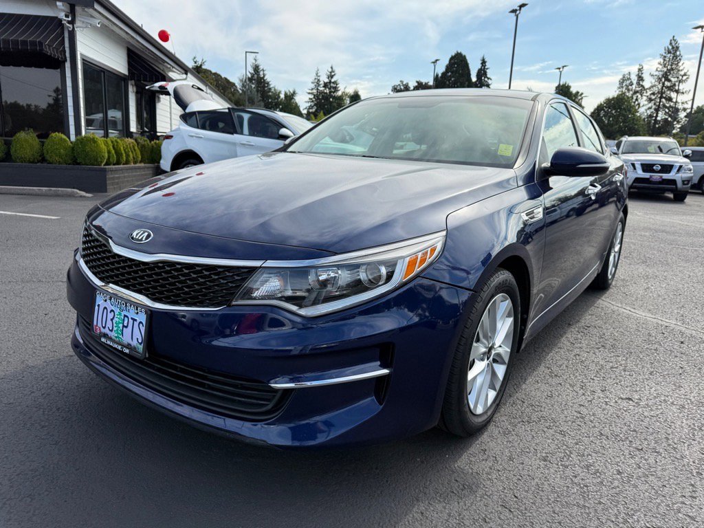 Used 2018 Kia Optima LX w/ 17" Alloy Wheels Package image 12