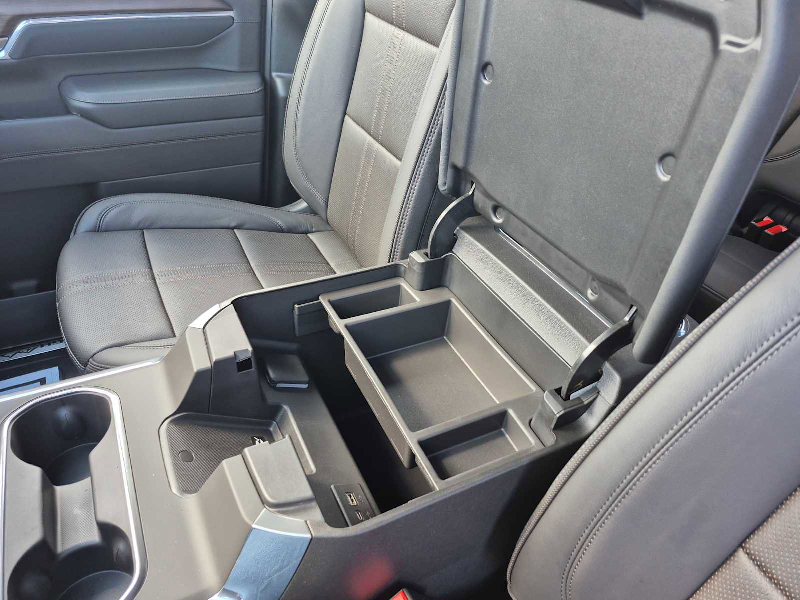 New 2026 Chevrolet Silverado 3500 High Country w/ High Country Premium Package image 24