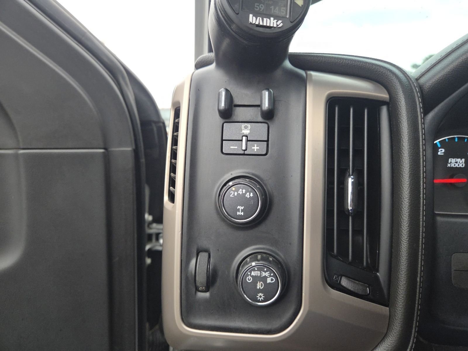 Used 2018 GMC Sierra 2500 Denali w/ Duramax Plus Package image 6