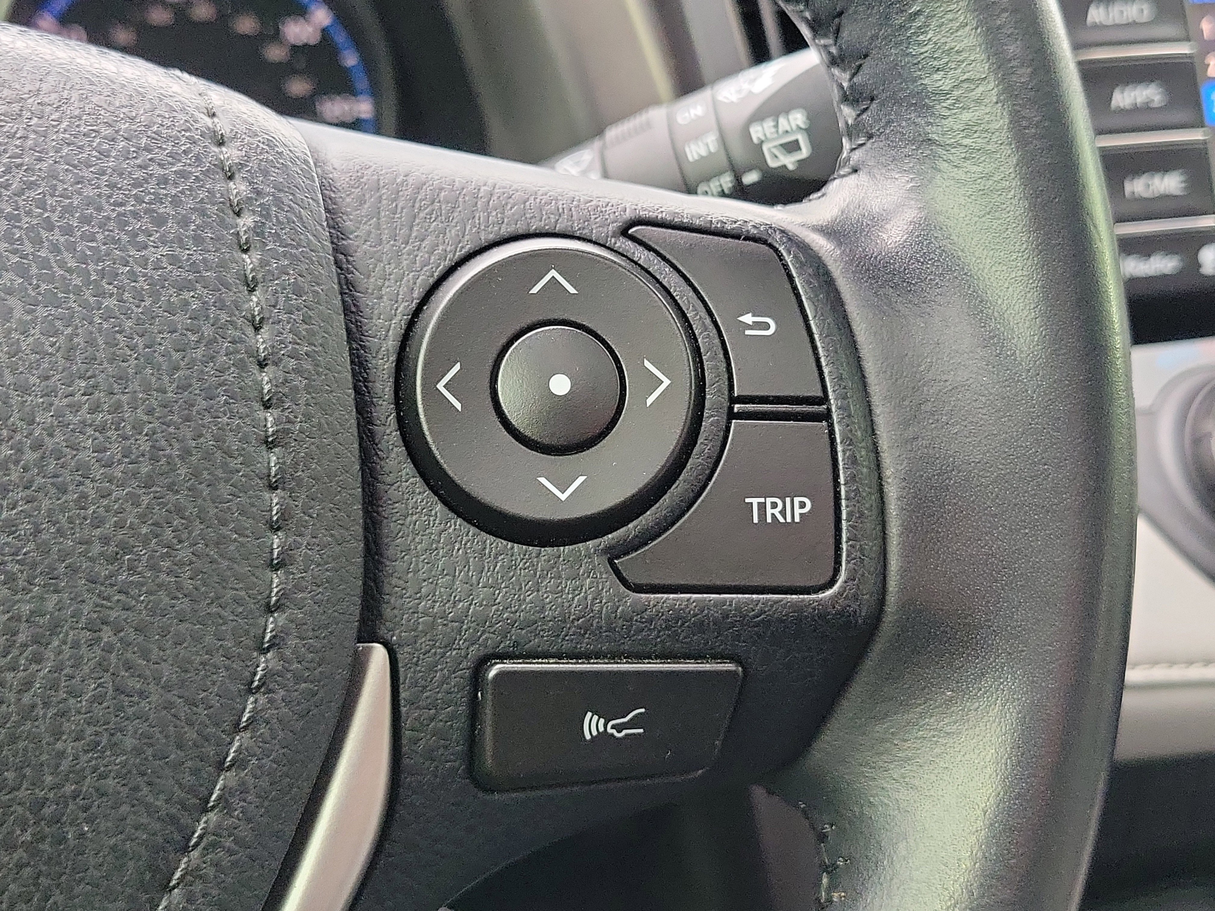 Certified 2018 Toyota RAV4 XLE AWD/4WD image 23