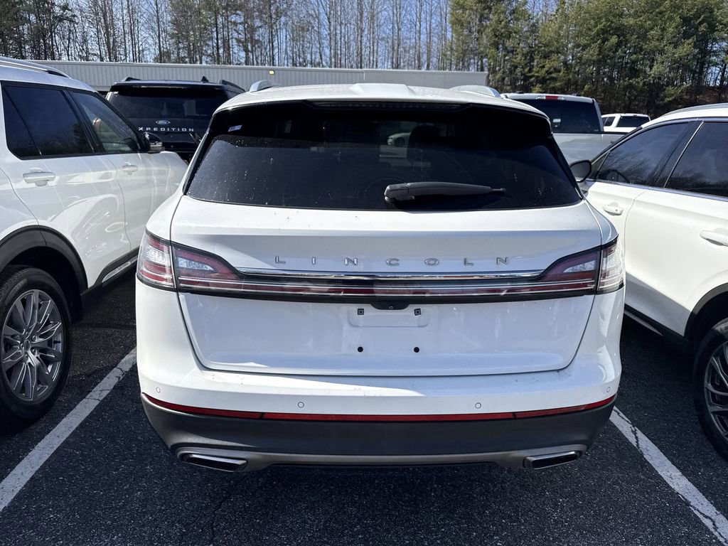 Used 2022 Lincoln Nautilus FWD w/ Premium Package image 19