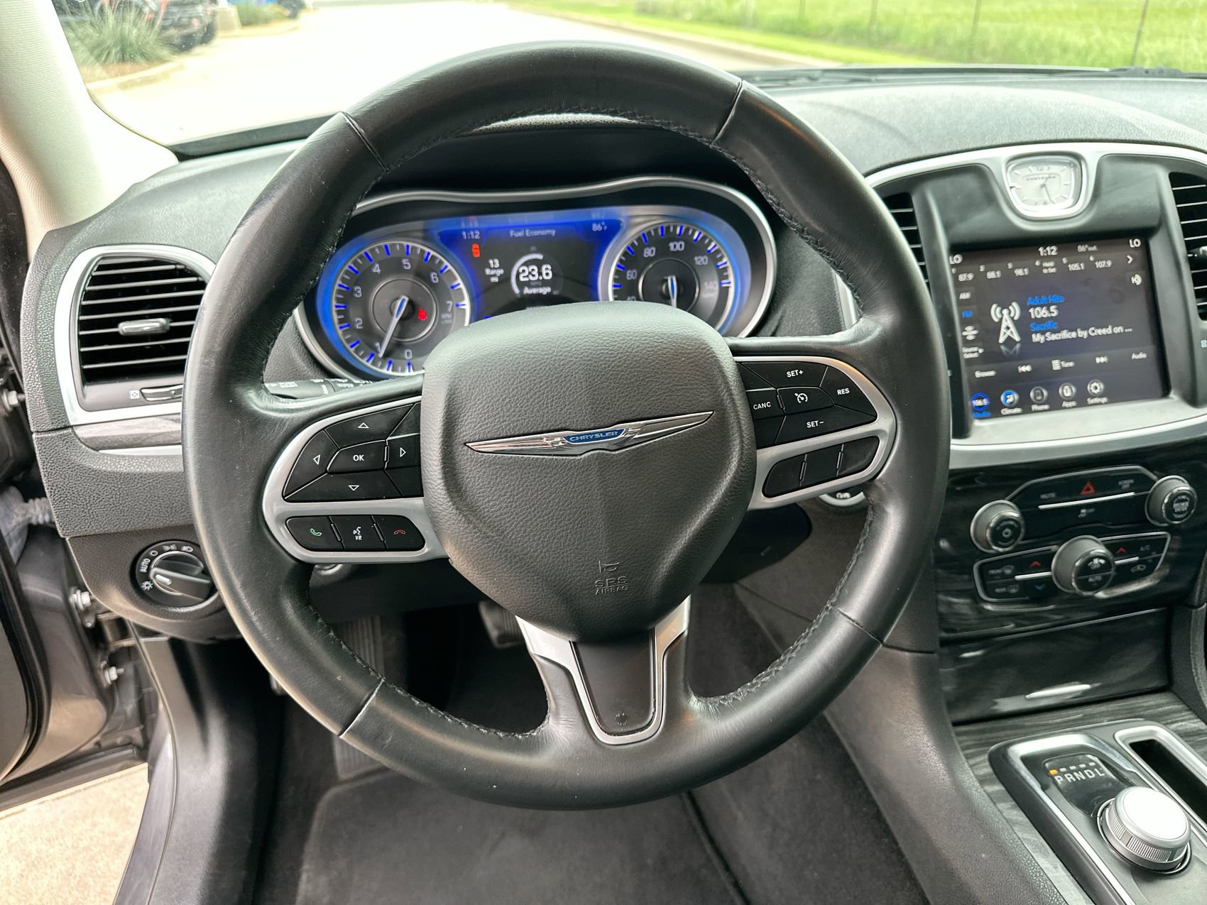 Used 2022 Chrysler 300 Touring w/ Sport Appearance Package RWD image 14