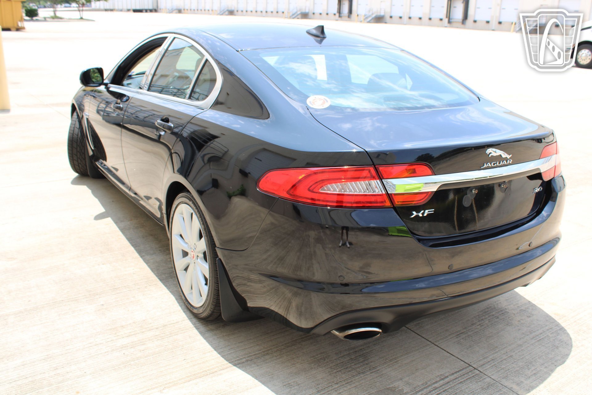 Used 2014 Jaguar XF 3.0 RWD image 15