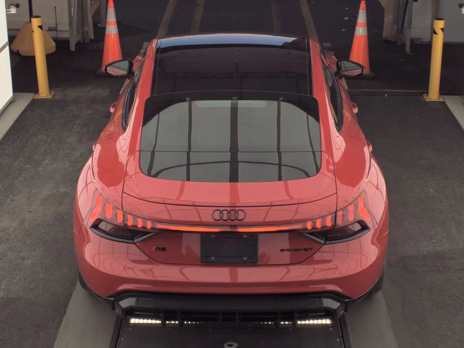 Used 2023 Audi RS e-tron GT w/ Carbon Performance Package image 11