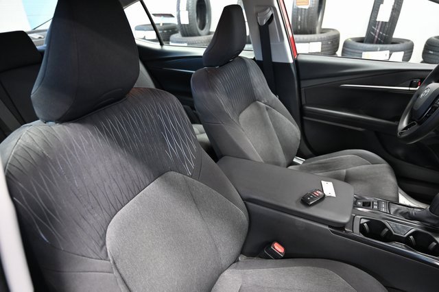 Certified 2025 Toyota Camry LE image 9