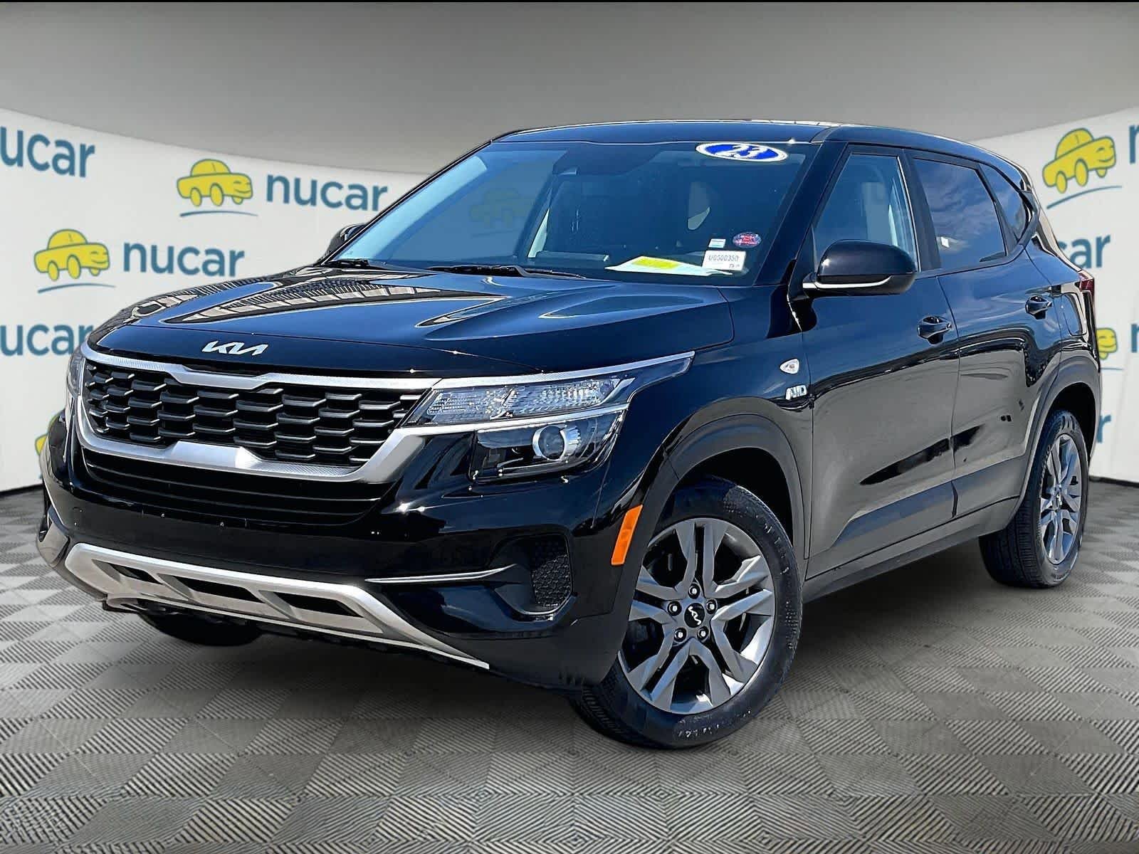 Used 2023 Kia Seltos LX AWD/4WD image 3