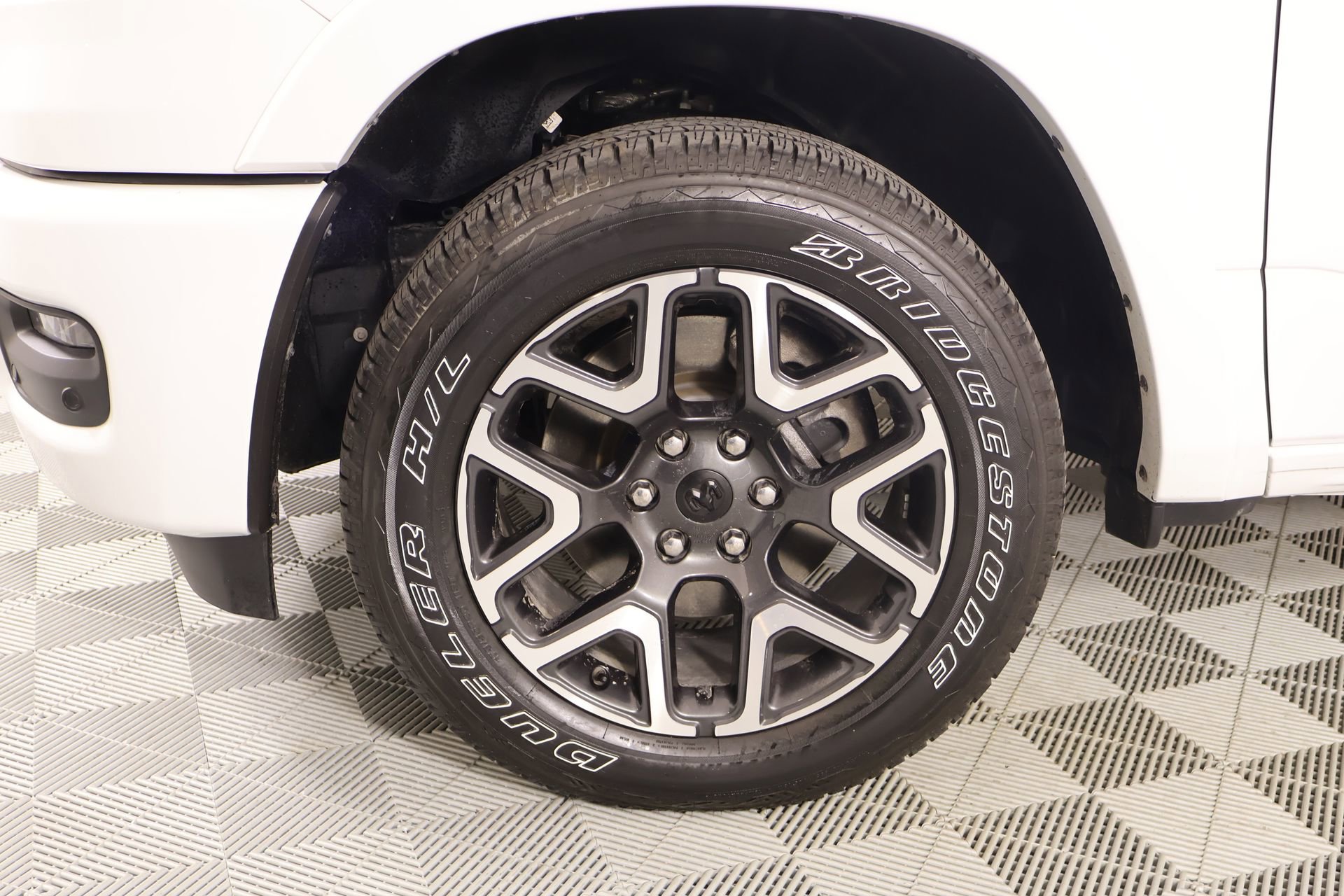 Used 2025 RAM 1500 Laramie w/ Sport Appearance Package image 18