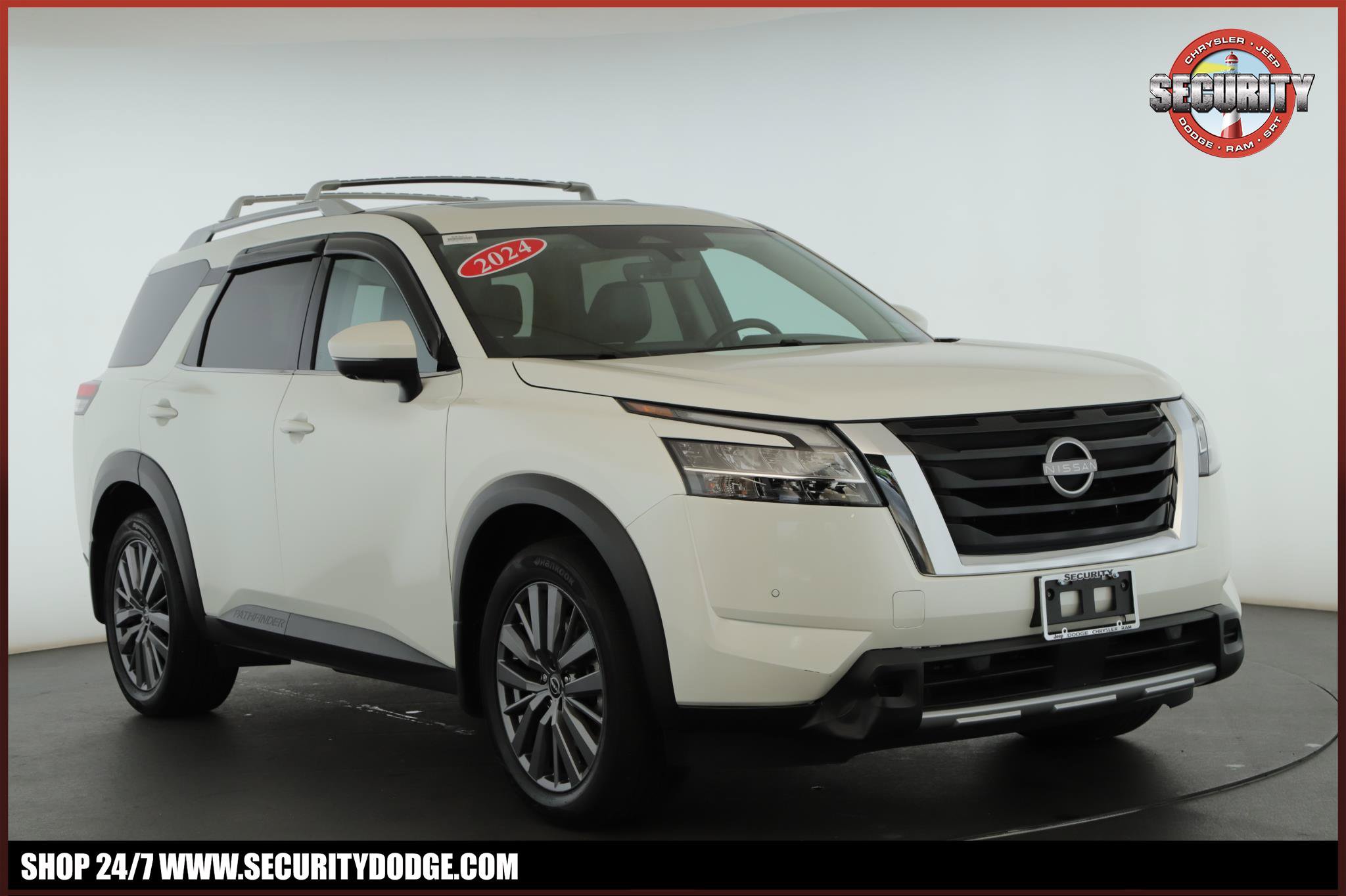 Used 2024 Nissan Pathfinder SL w/ SL Premium Package