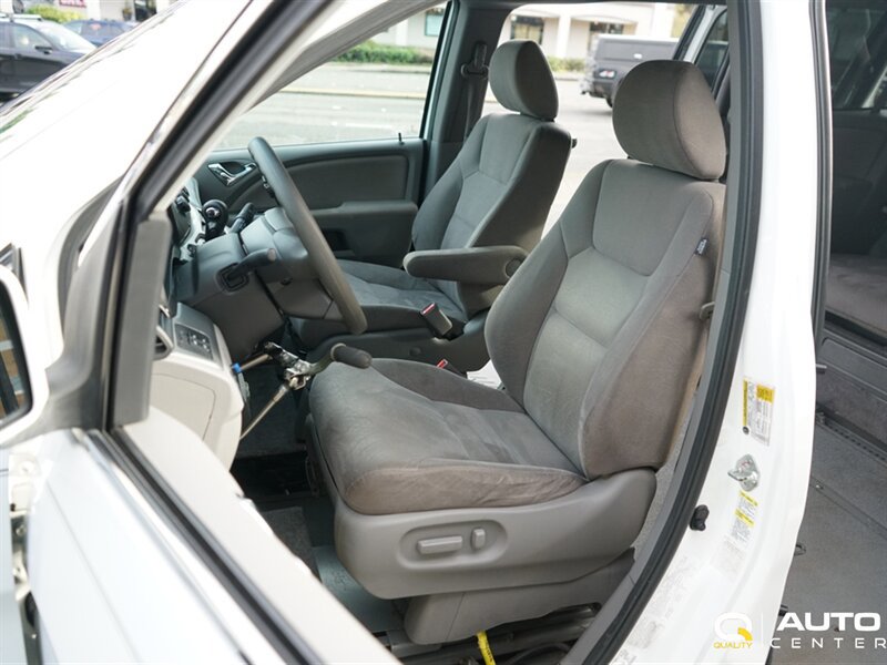 Used 2010 Honda Odyssey EX image 12