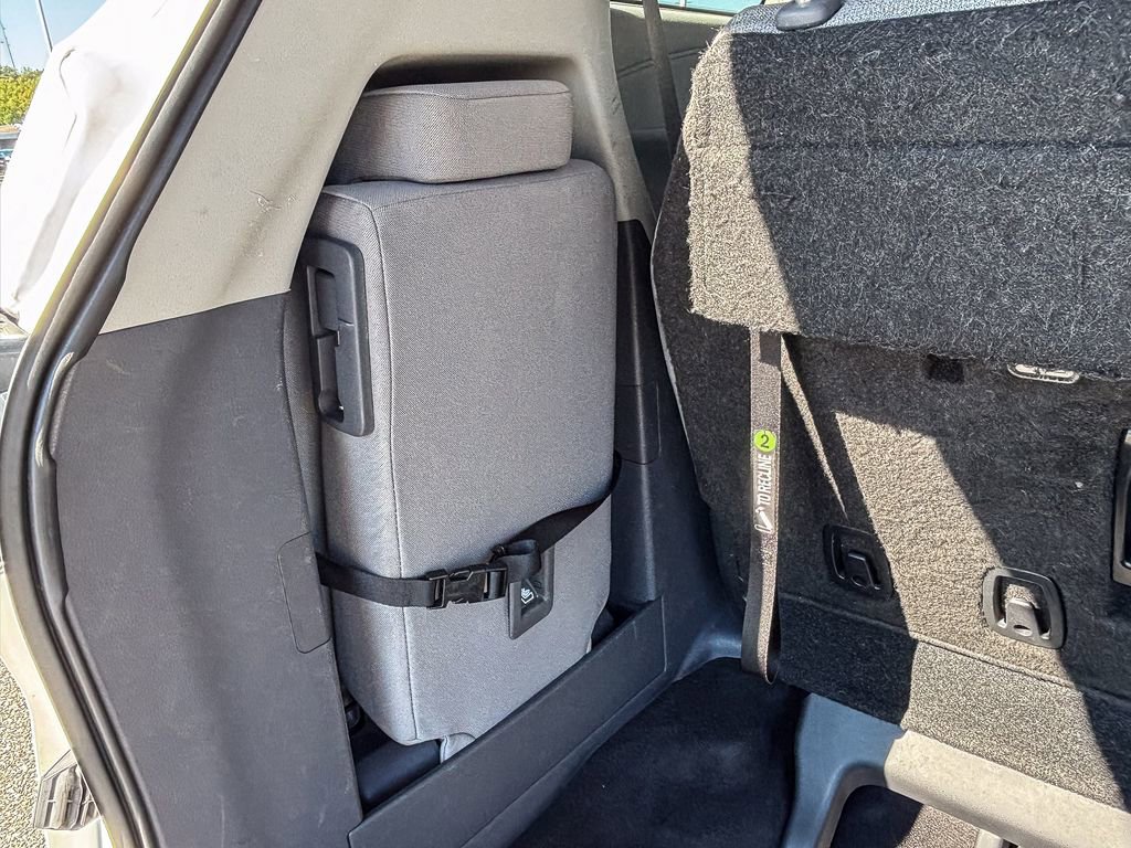 Used 2023 Toyota Sienna LE image 43