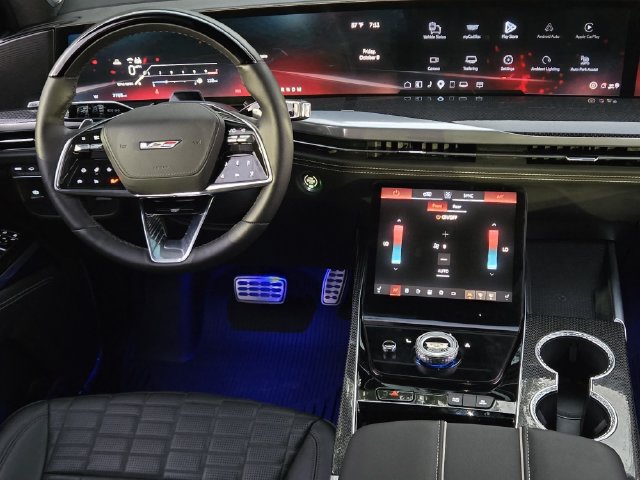 Used 2026 Cadillac Escalade V w/ LPO, ONYX Package AWD/4WD image 27