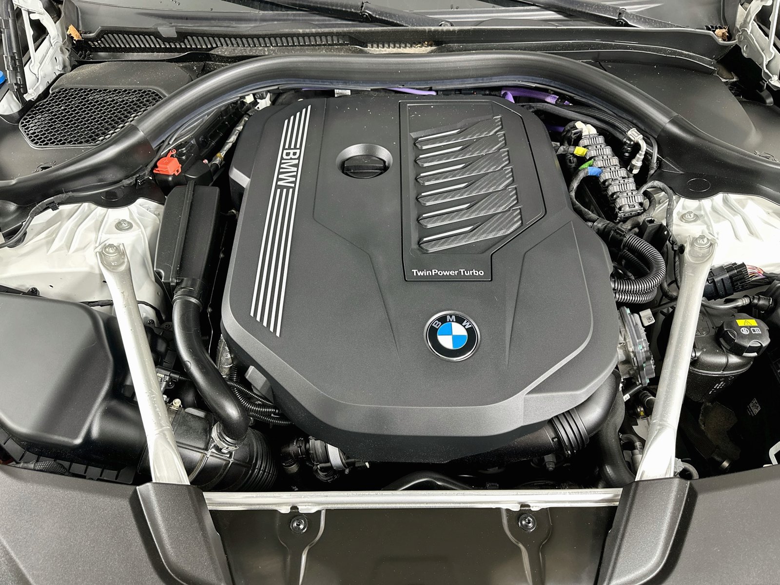 Used 2023 BMW 540i xDrive w/ Premium Package AWD/4WD image 13
