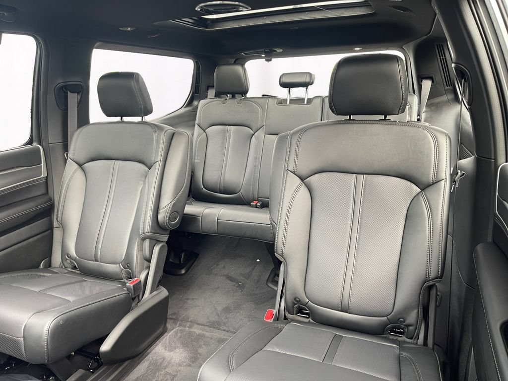 New 2026 Jeep Grand Wagoneer Limited w/ Premium Group II AWD/4WD image 13