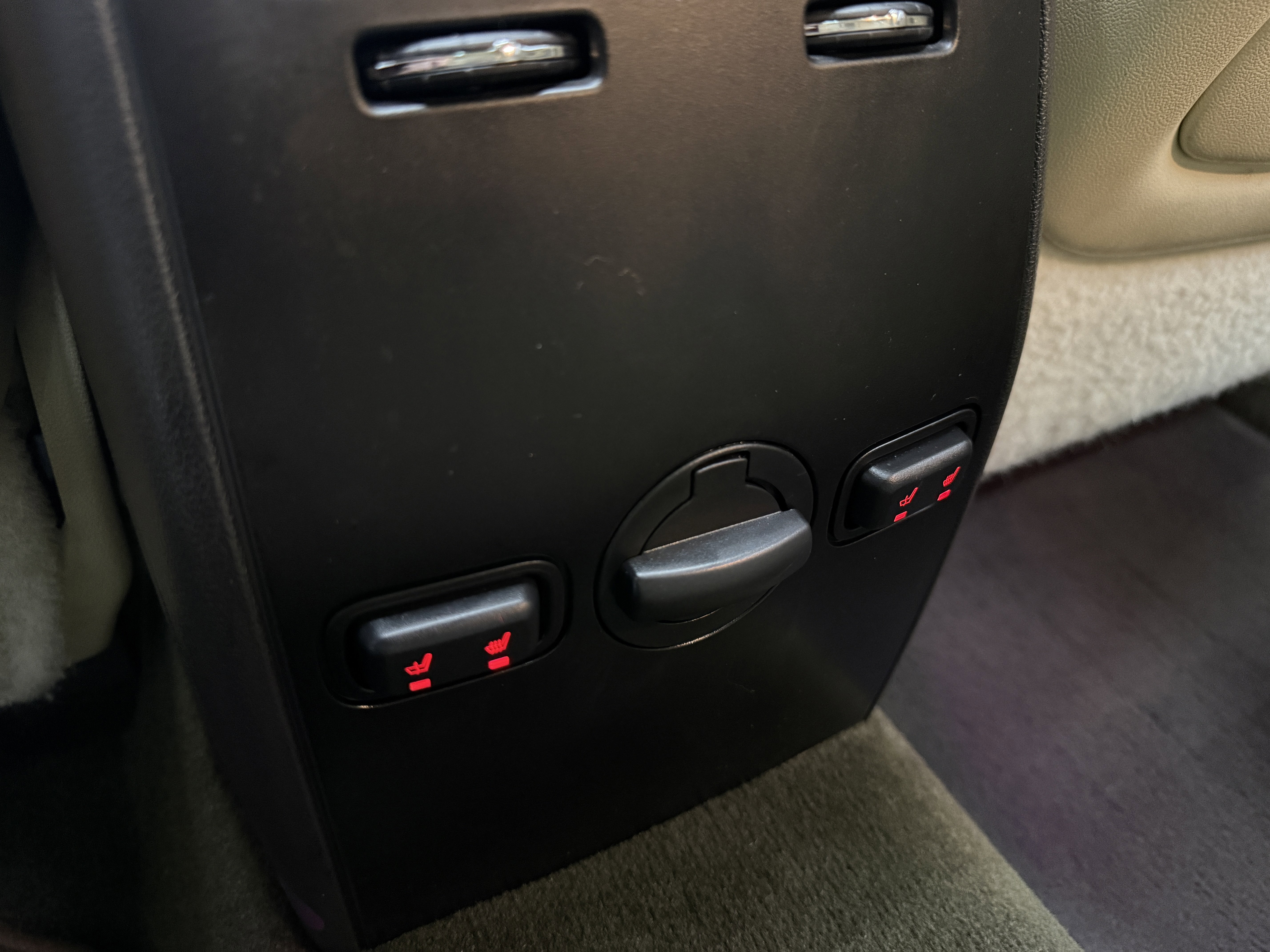 Used 2015 Lincoln MKS AWD w/ Technology Package image 26