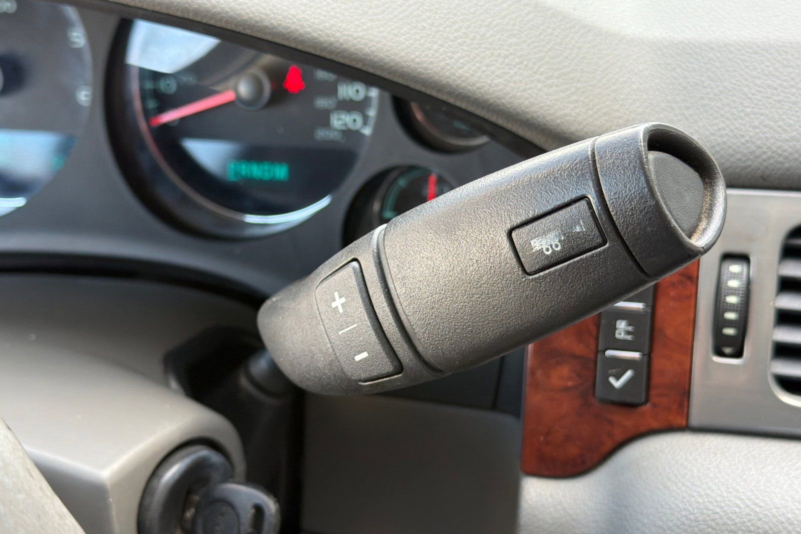 Used 2011 GMC Sierra 1500 SLT w/ SLT Convenience Package image 19