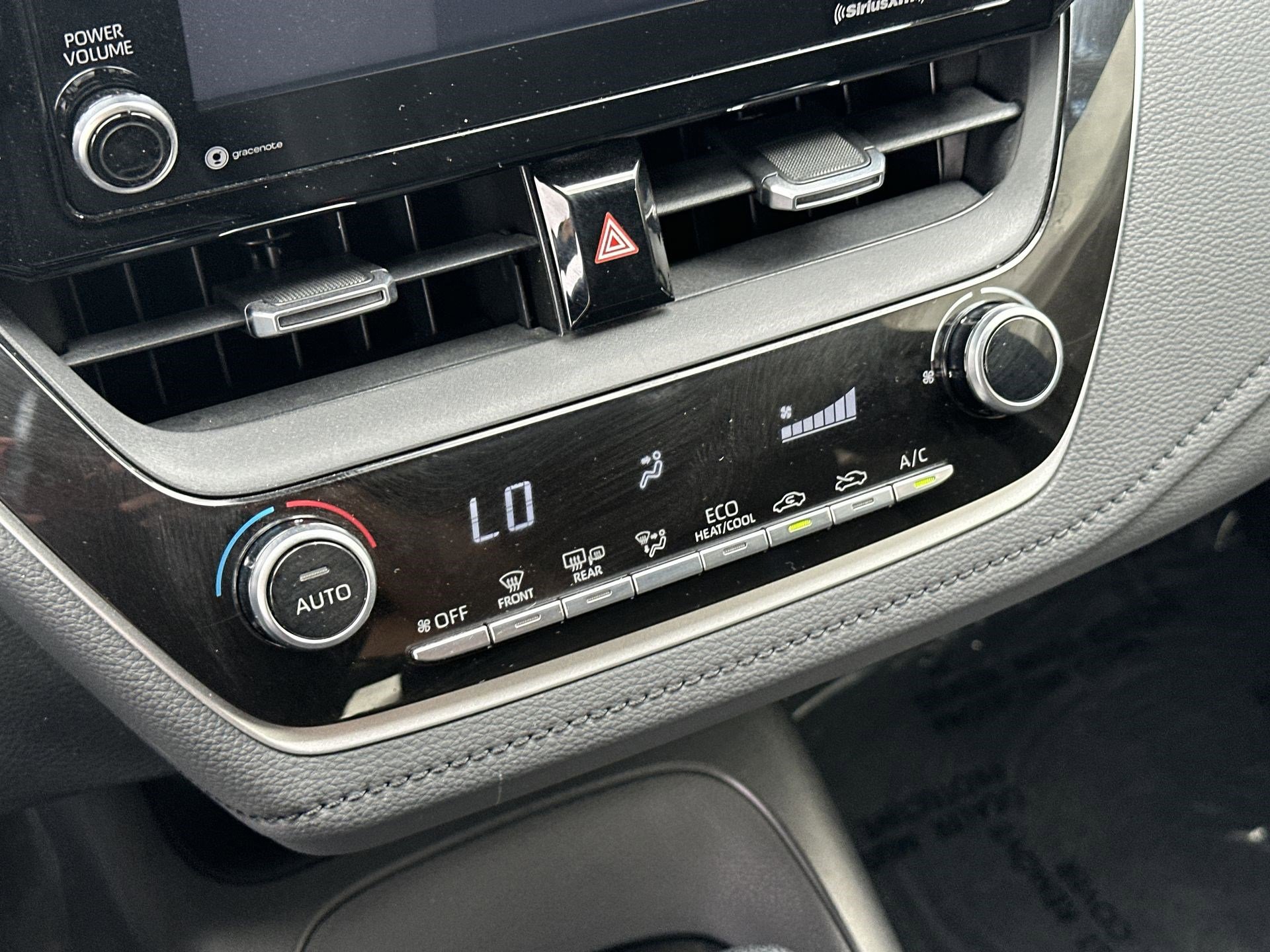 Used 2021 Toyota Corolla SE FWD image 16