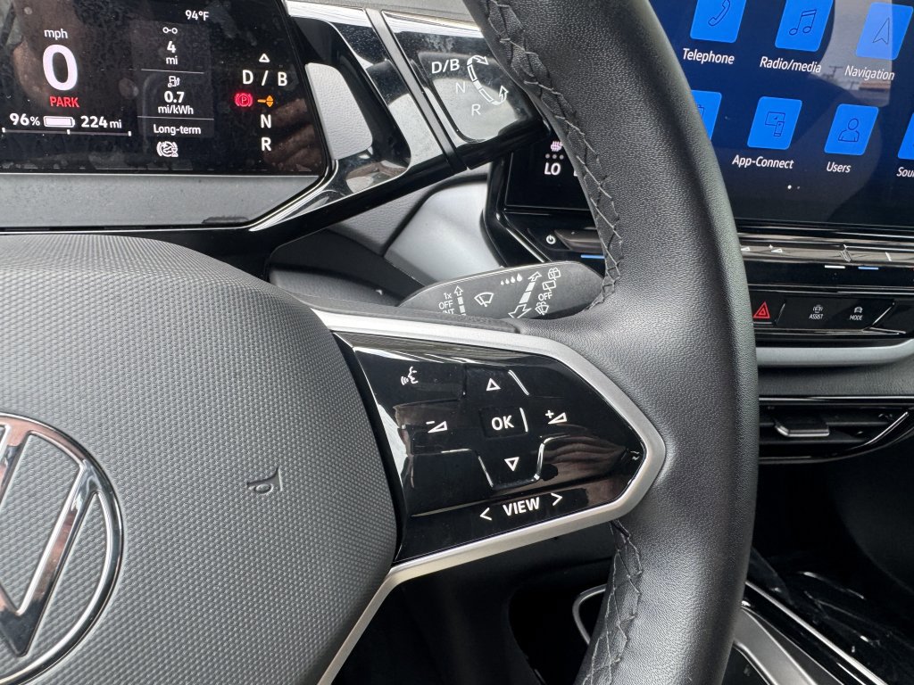 Used 2023 Volkswagen ID.4 Pro image 28