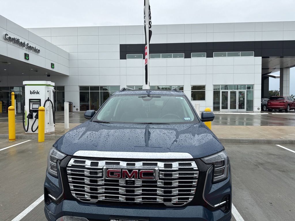 Used 2026 GMC Terrain Denali AWD/4WD image 8