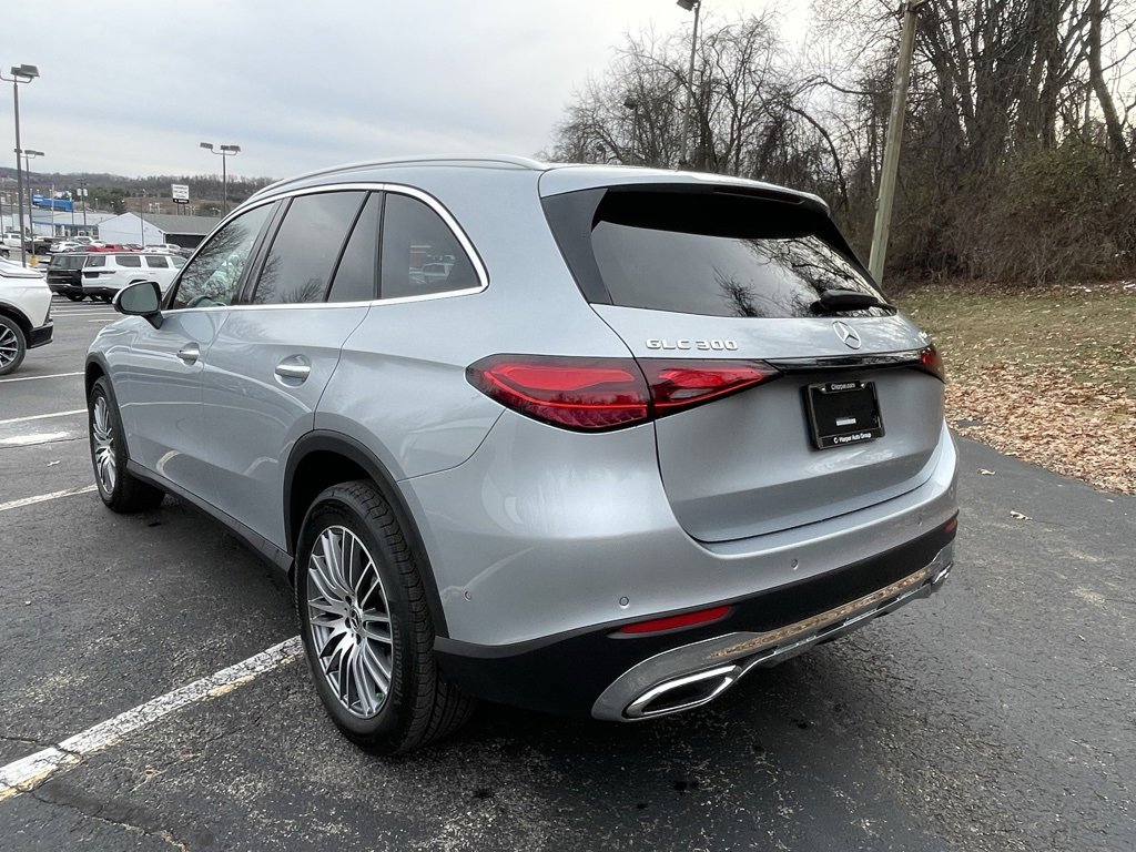 Used 2026 Mercedes-Benz GLC 300 4MATIC image 5