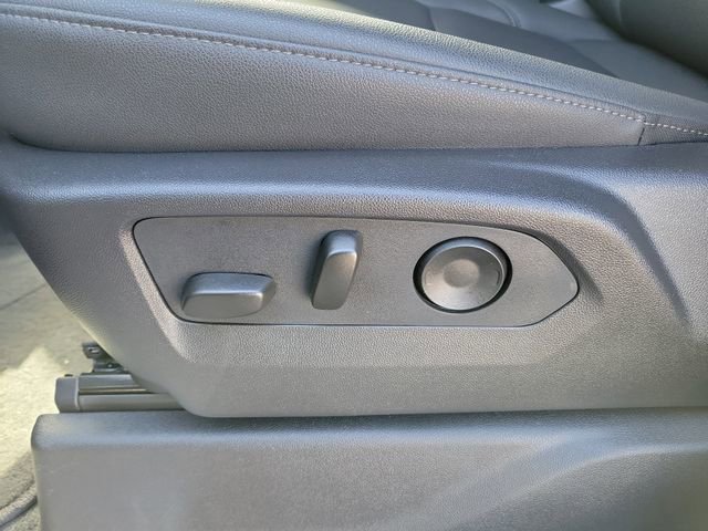 Certified 2025 GMC Sierra 1500 SLT image 19