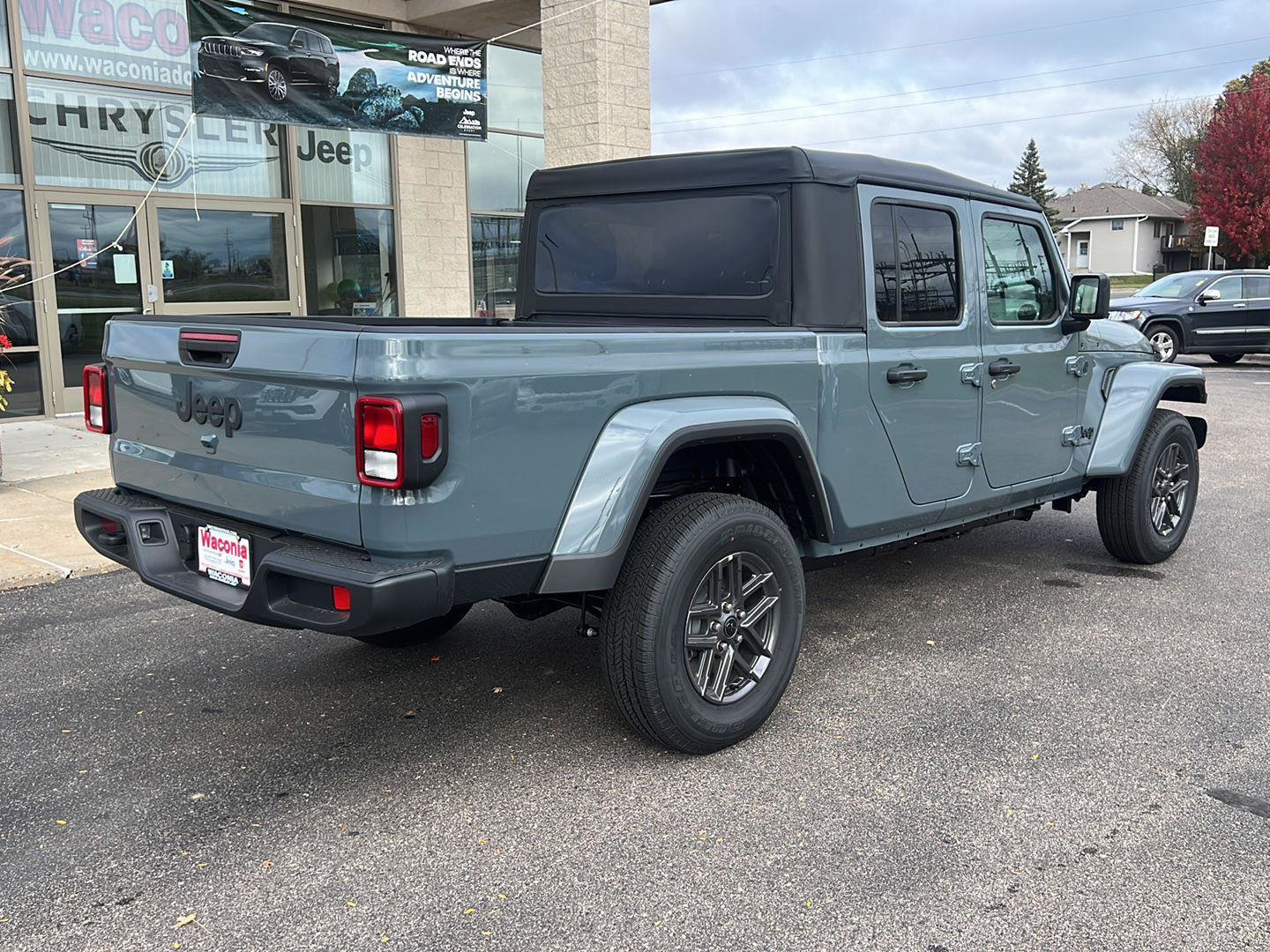 New 2025 Jeep Gladiator Sport AWD/4WD image 8