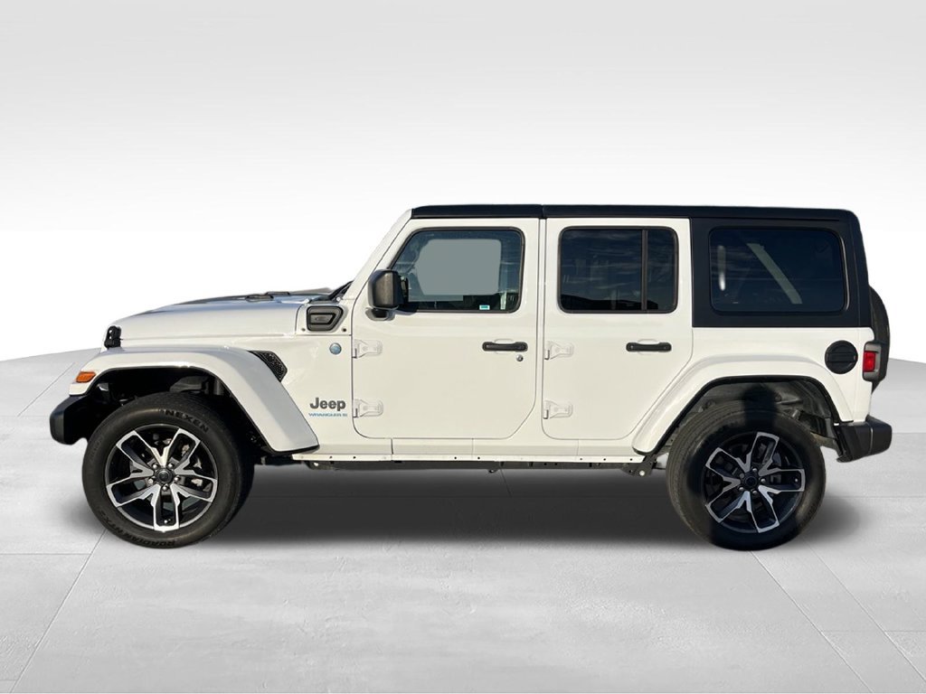 Used 2024 Jeep Wrangler Unlimited w/ Technology Group AWD/4WD image 10