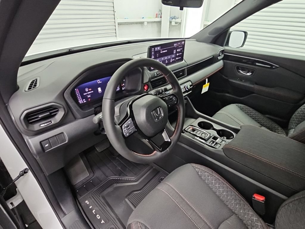 New 2026 Honda Pilot Sport image 11