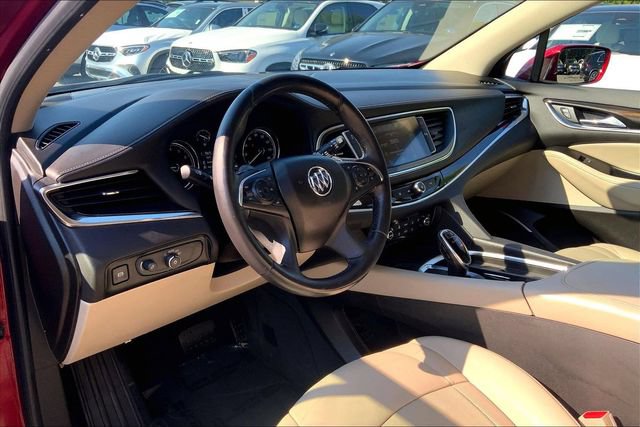 Used 2018 Buick Enclave Essence FWD image 13