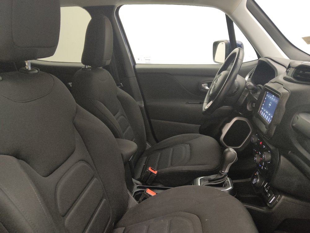 Used 2020 Jeep Renegade Latitude w/ Cold Weather Group AWD/4WD image 21