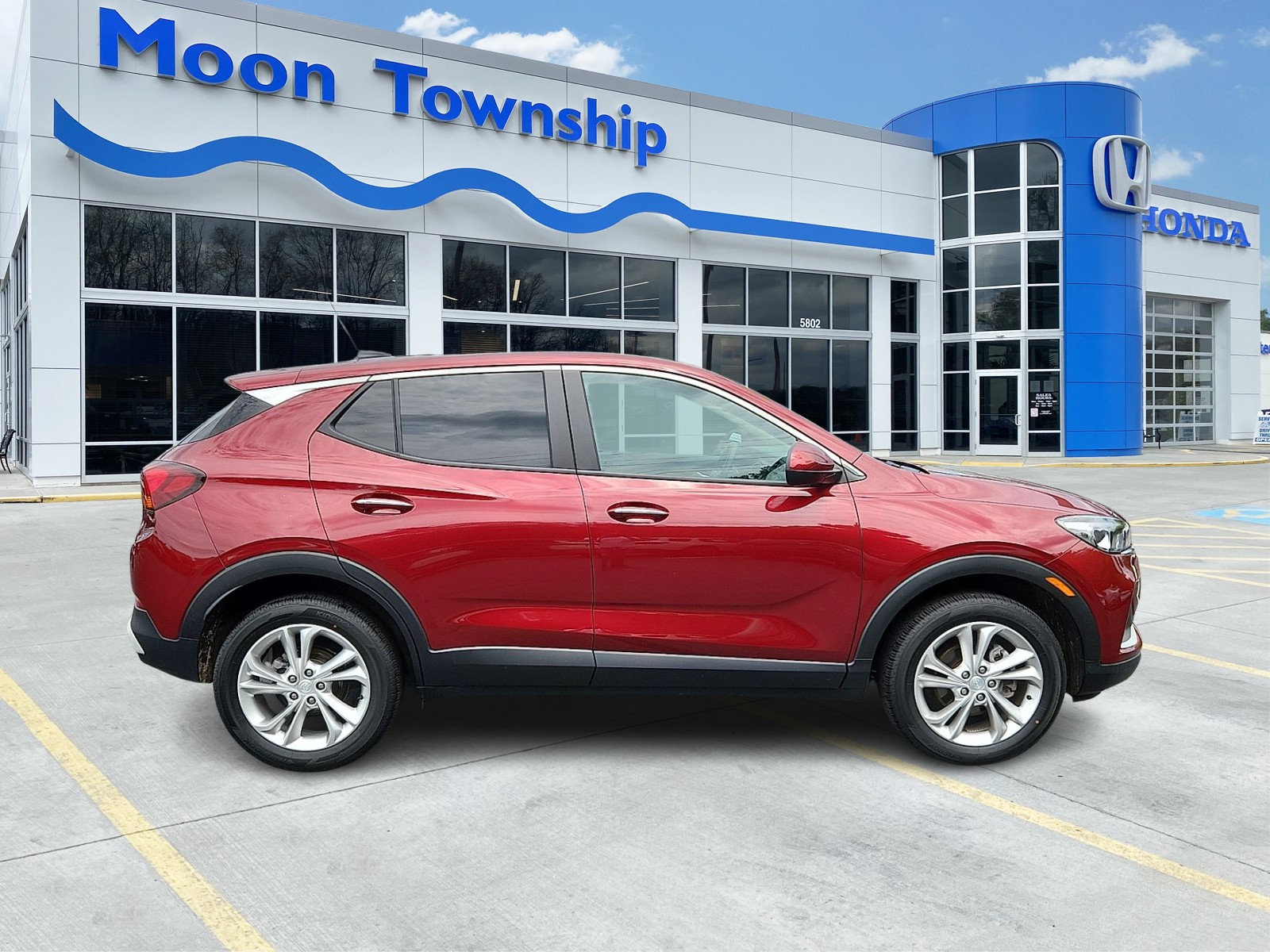 Used 2023 Buick Encore GX Preferred w/ Cold Weather Comfort Package AWD/4WD image 7