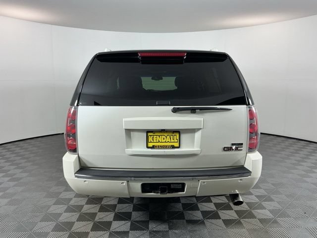 Used 2011 GMC Yukon XL Denali AWD/4WD image 5