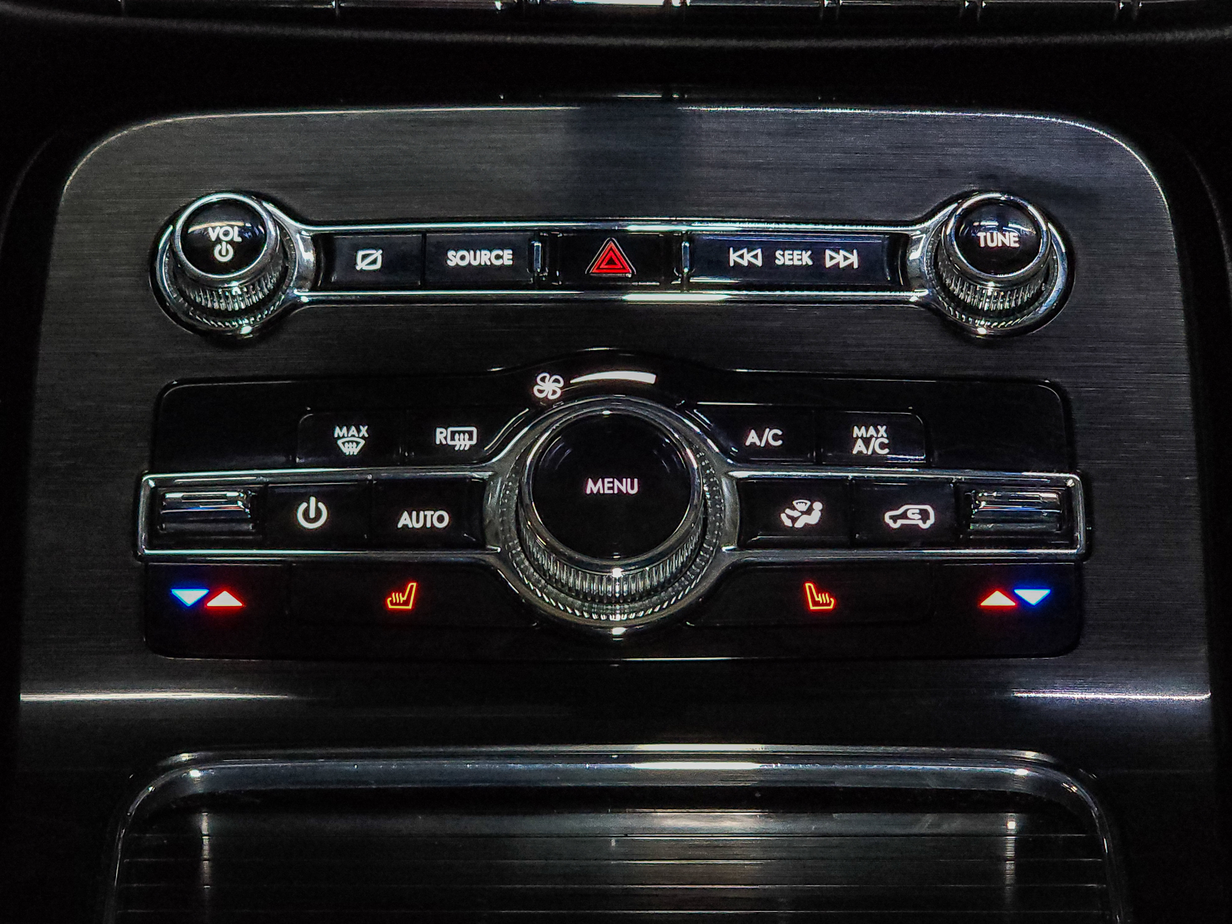 Used 2022 Lincoln Nautilus FWD image 35