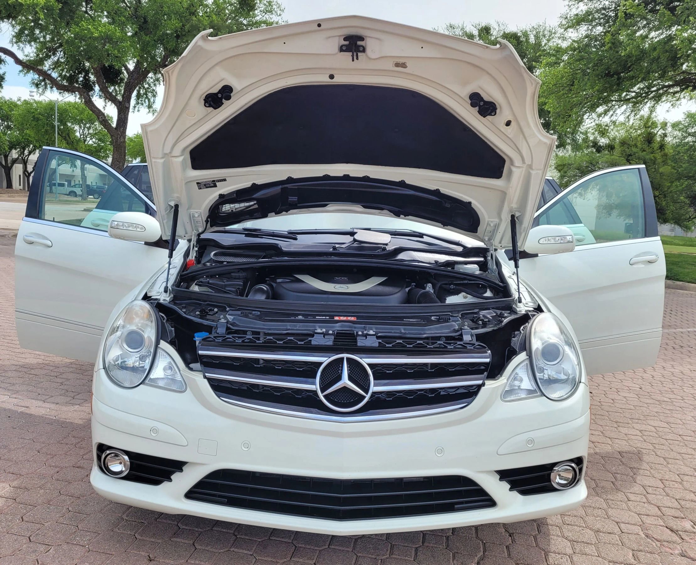 Used 2009 Mercedes-Benz R 350 4MATIC image 13