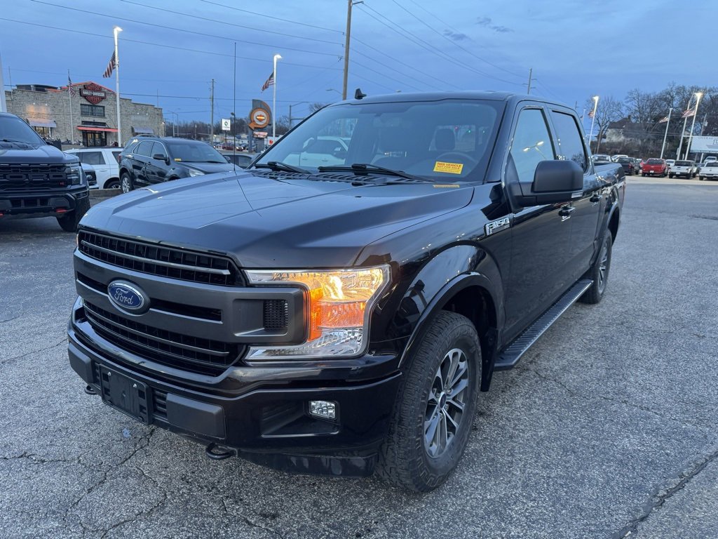 Used 2018 Ford F150 XLT w/ Equipment Group 302A Luxury image 3