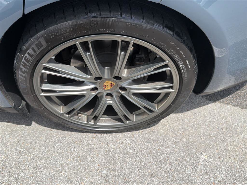 Used 2018 Porsche Panamera 4S AWD/4WD image 11