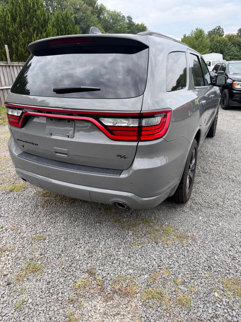 Used 2023 Dodge Durango R/T w/ Hemi Orange Plus Package AWD/4WD image 7