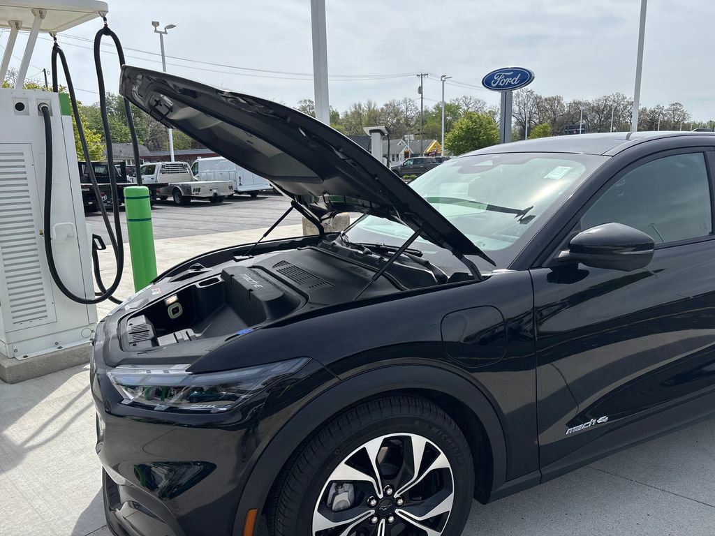 Used 2025 Ford Mustang Mach-E Select w/ Comfort Package Lite AWD/4WD image 18