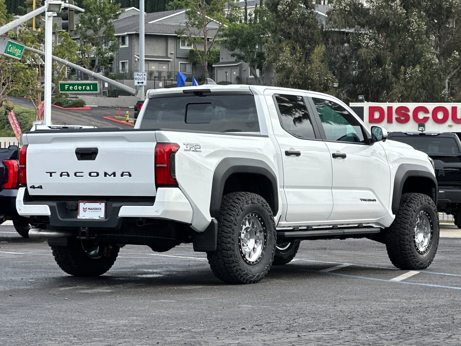 New 2025 Toyota Tacoma TRD Off-Road image 5